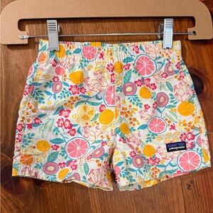 Patagonia baggies 3T